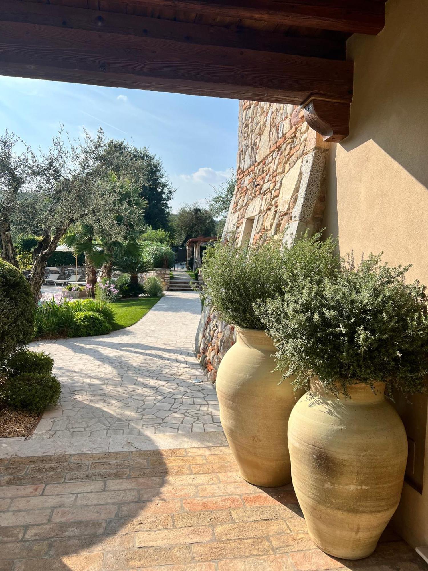 Villa Mario Resort 萨罗 外观 照片