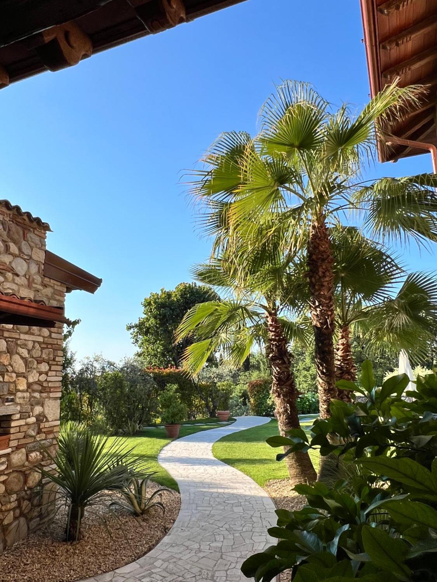 Villa Mario Resort 萨罗 外观 照片