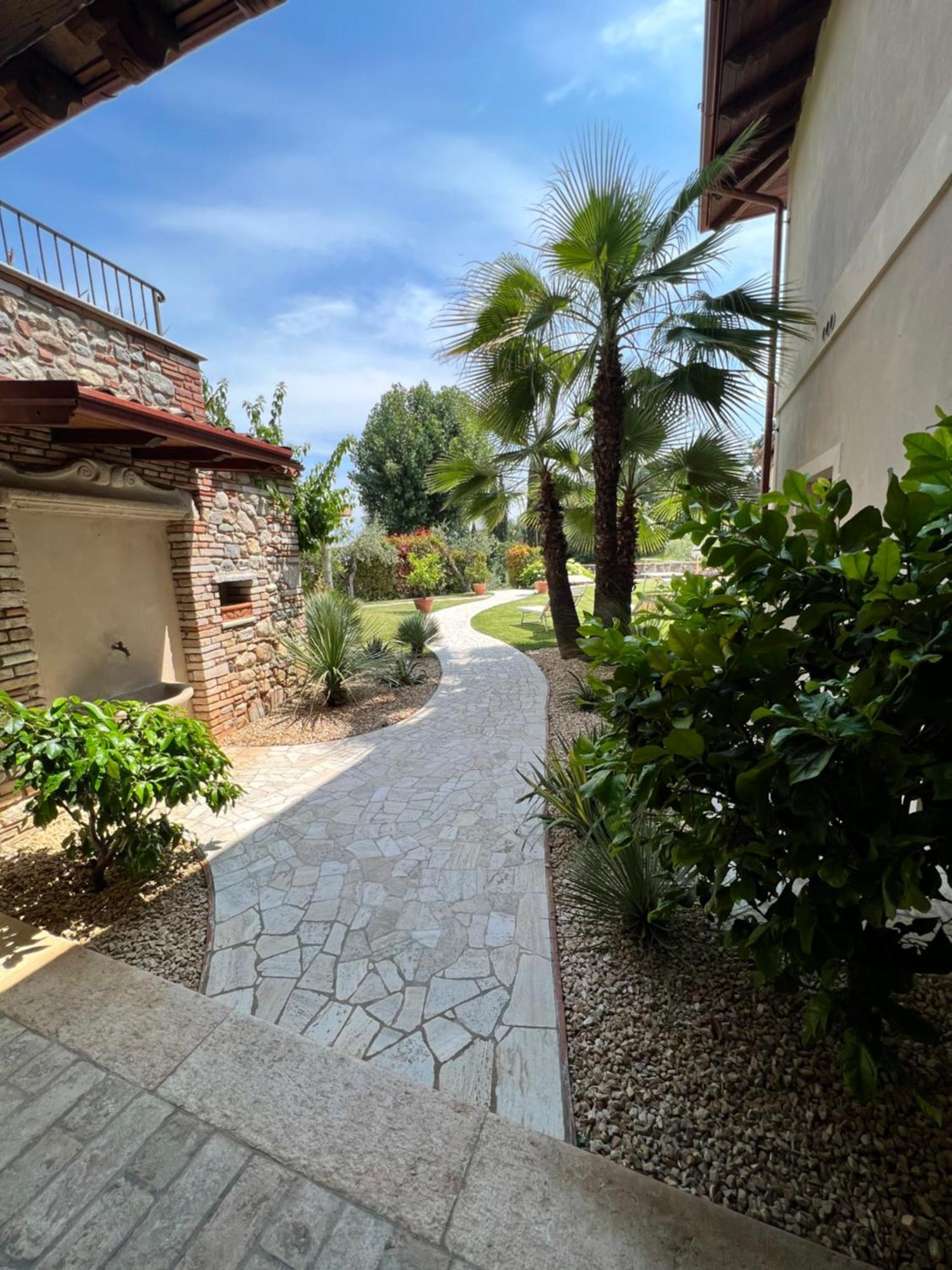 Villa Mario Resort 萨罗 外观 照片